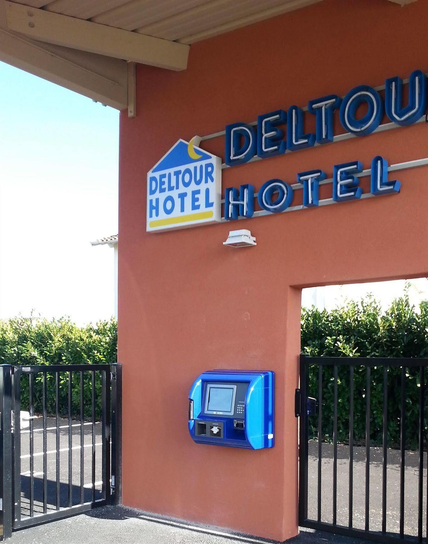 Bias  Brit Hotel Confort Villeneuve Sur Lot מראה חיצוני תמונה